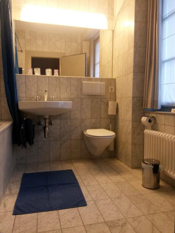 Gasthof Gyrenbad Turbenthal Rom bilde